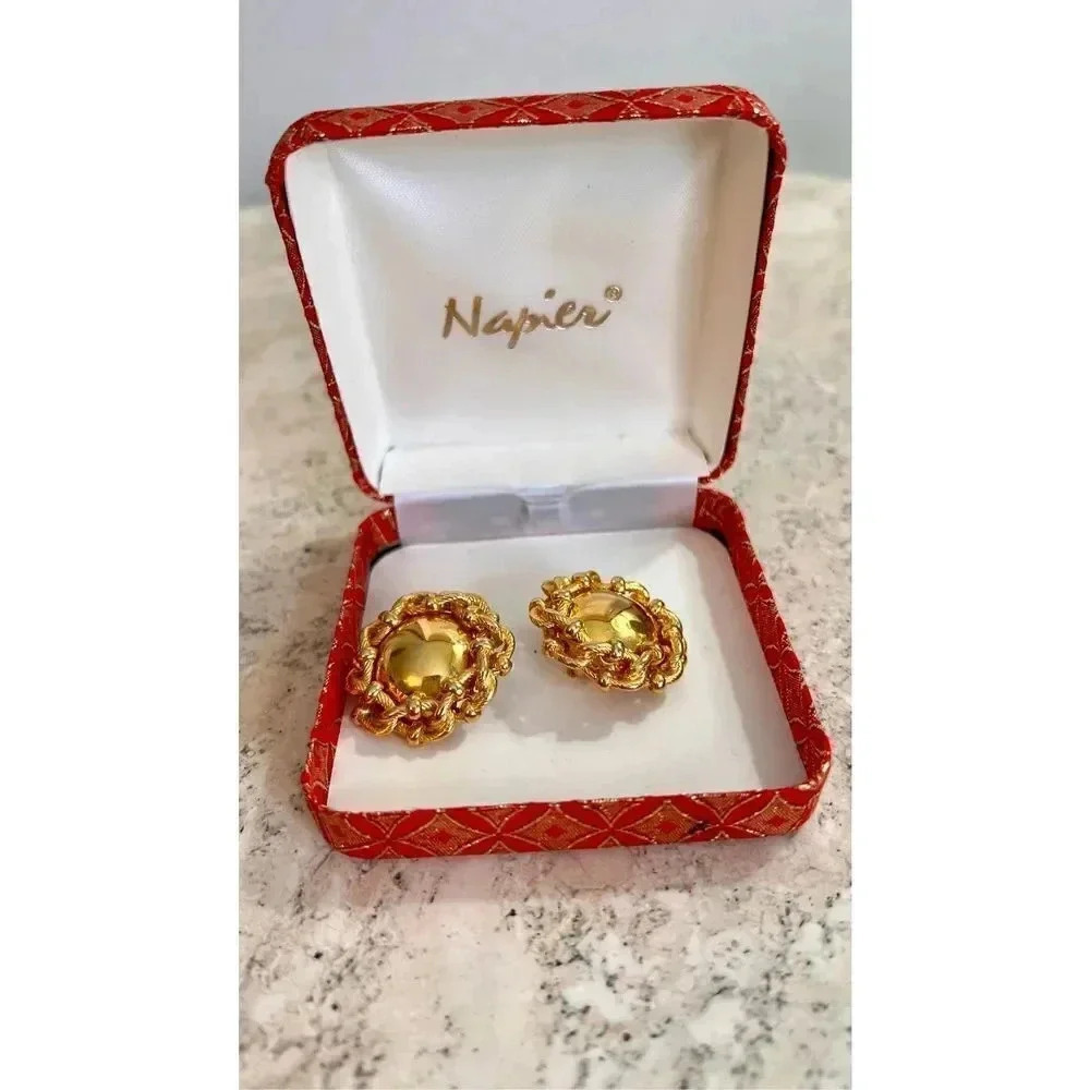 Vintage Napier Women's Gold Tone Huge Shiny Chain Clip Earrings Fashion Jewelry